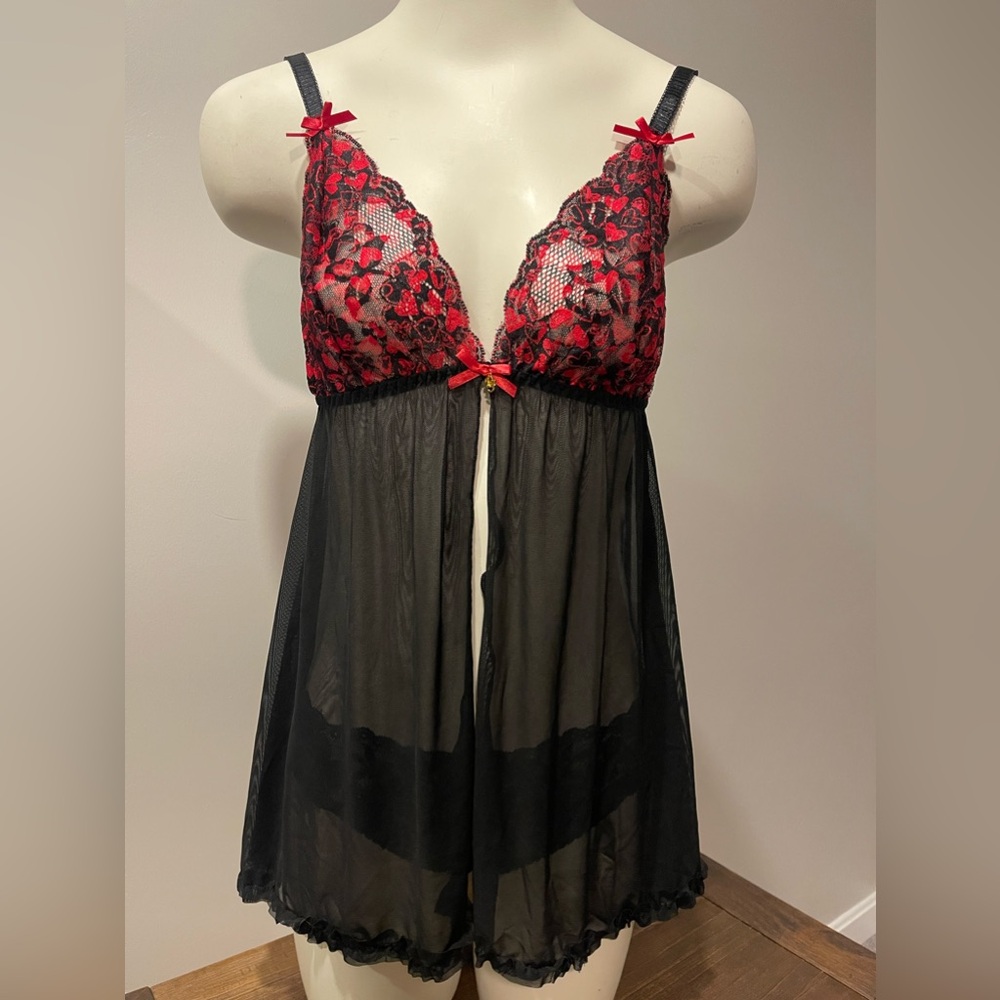 NWOT Daisy Fuentes Large G-string w/ see-through sheer lace open front lingerie